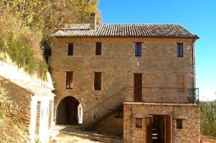 Monte Rinaldo Le Marche